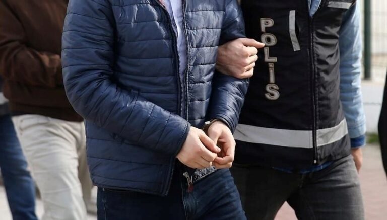 huzur-istanbul-uygulamasinda-yuzlerce-supheliye-gozalti-ZgVBqxkf.jpg