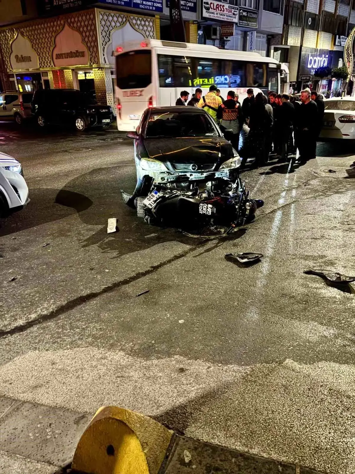 Tekirdağ’da Motosiklet ve Otomobil Çarpıştı: Bir Yaralı